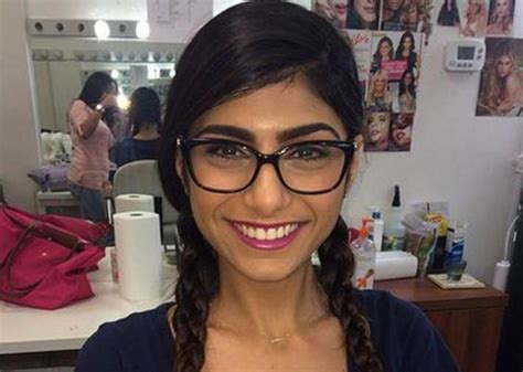 mia khalifa sexy porn videos|Mia Khalifa: Sexy Lebanese Porn Star Videos 